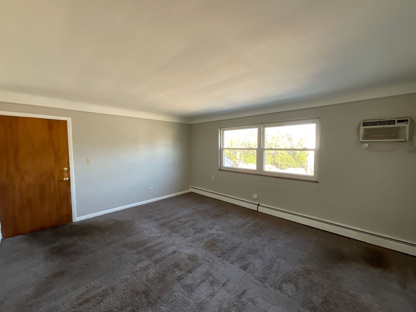 Brooklyn Apartment: 4339 Ridge Road