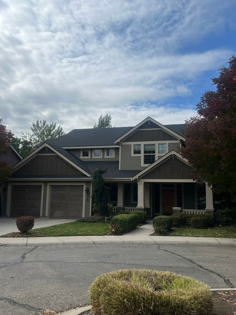 Meridian House: 475 S. Thornwood way