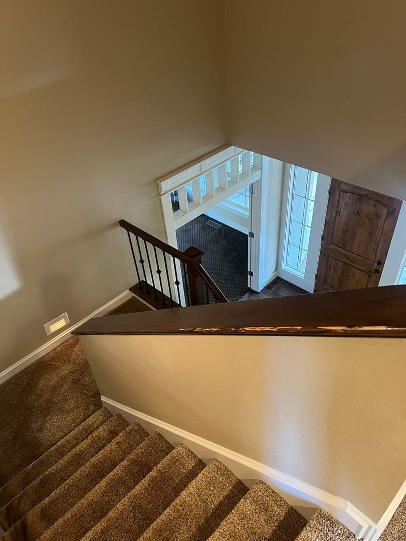 Meridian House: 475 S. Thornwood way