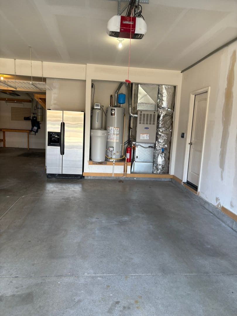 Meridian House: 475 S. Thornwood way