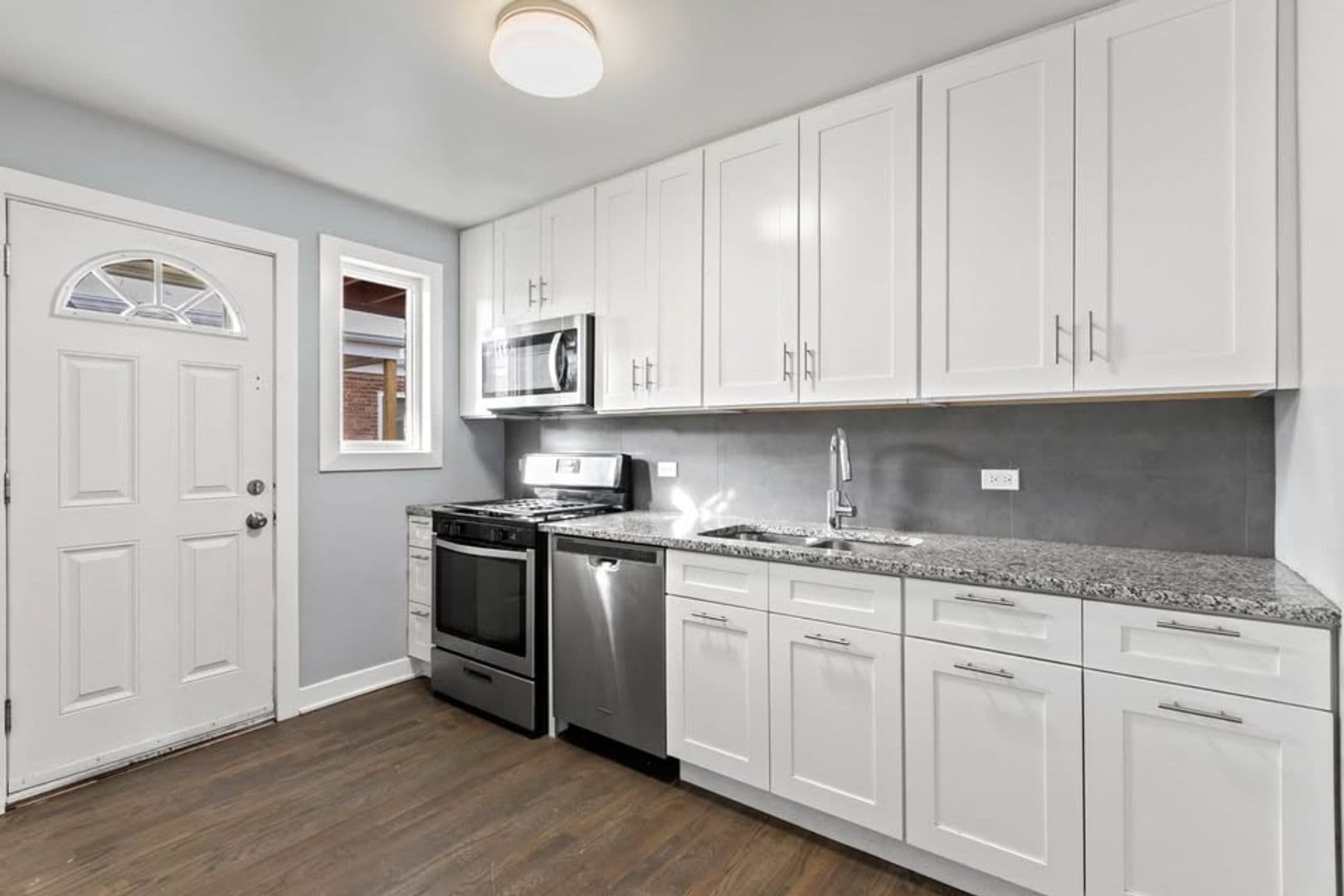 Waukegan Apartment: 722 - 731 Linden & Walnut