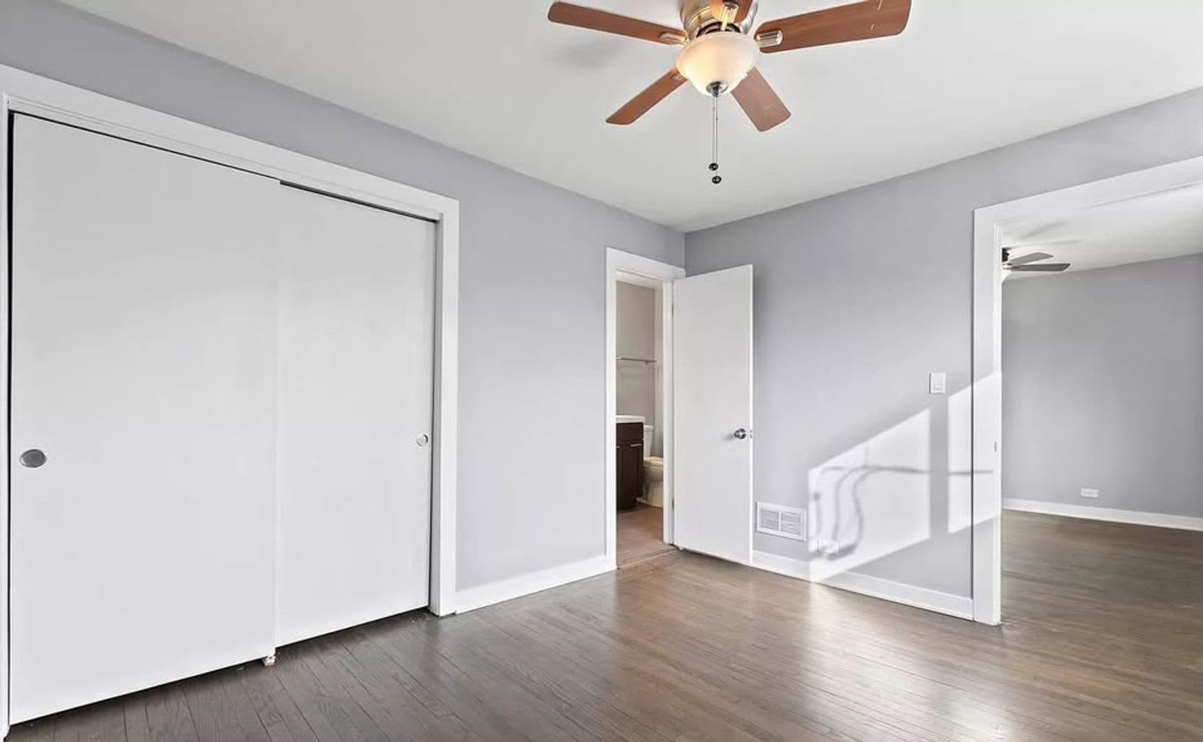 Waukegan Apartment: 722 - 731 Linden & Walnut