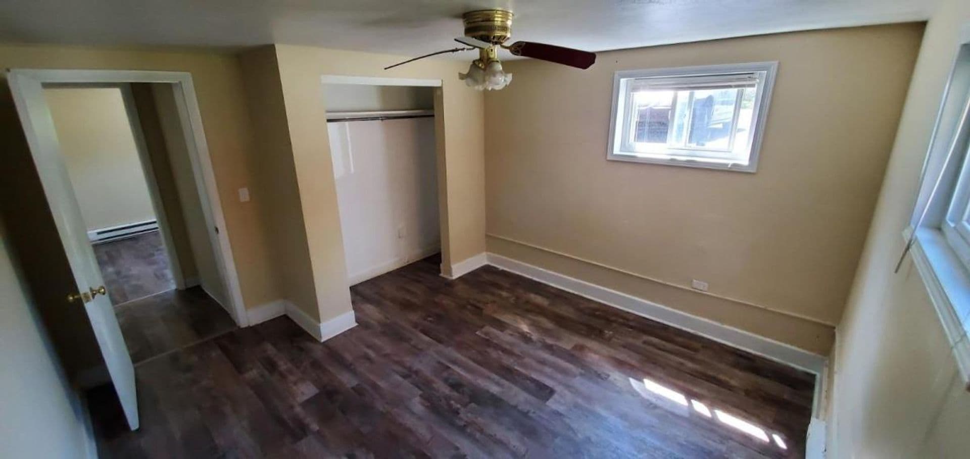 Winthrop Harbor Apartment: 608 Sheridan Rd