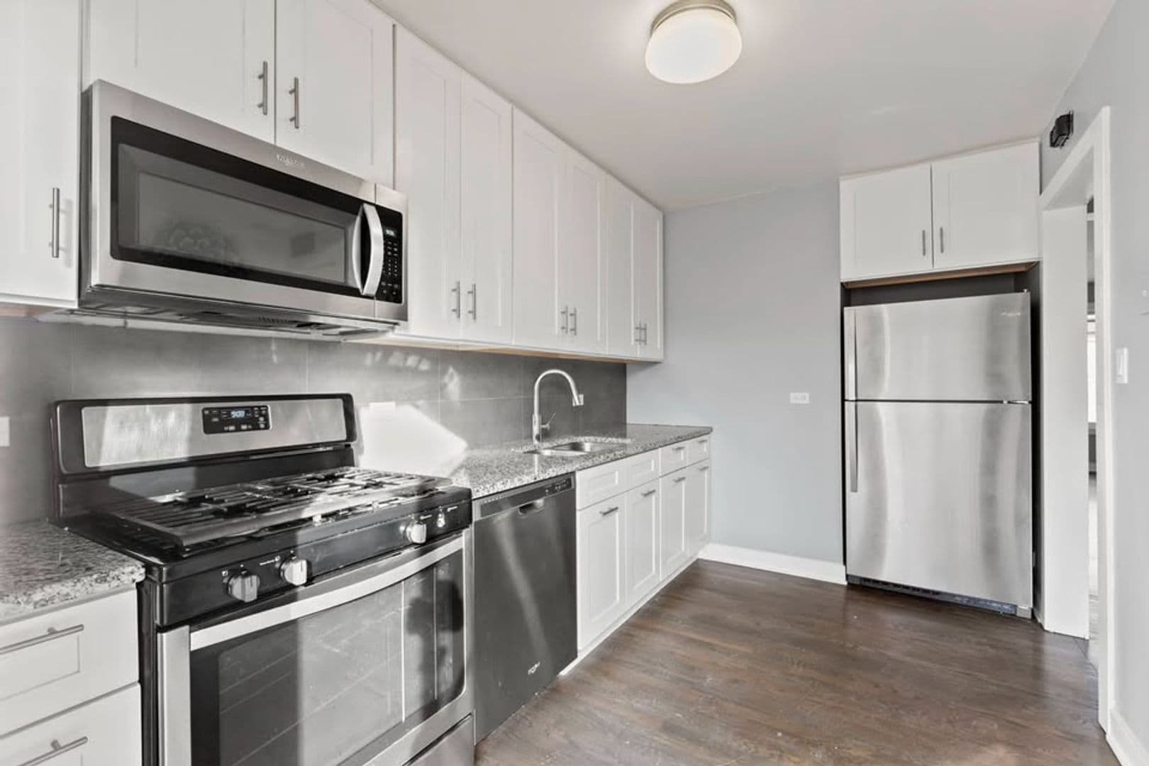 Waukegan Apartment: 722 - 731 Linden & Walnut