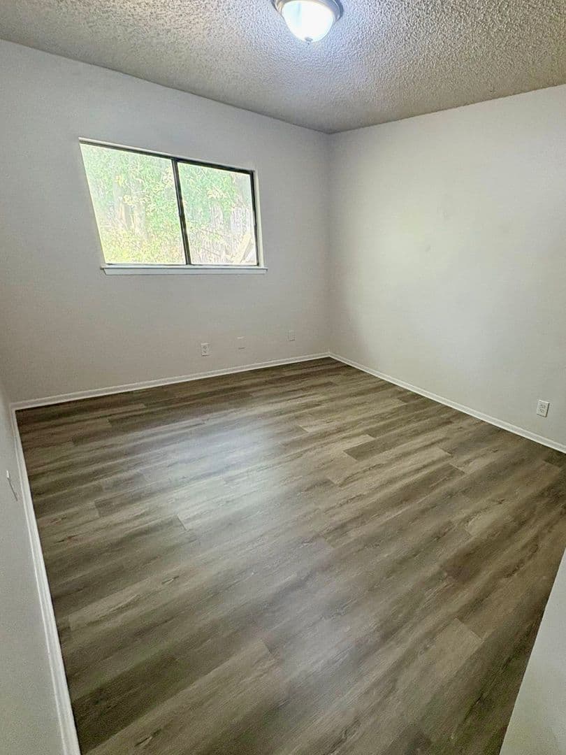 San Antonio House: 4315 Lehman
