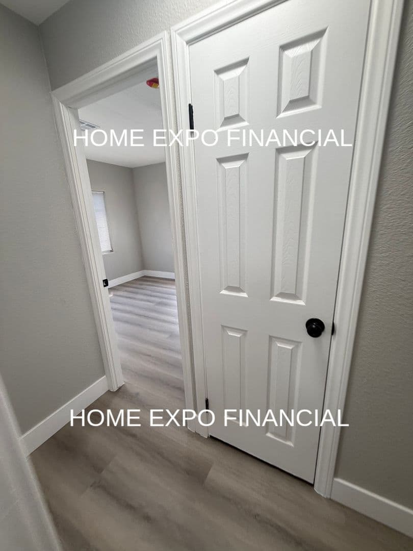 Perris House: 21660 Oak St.