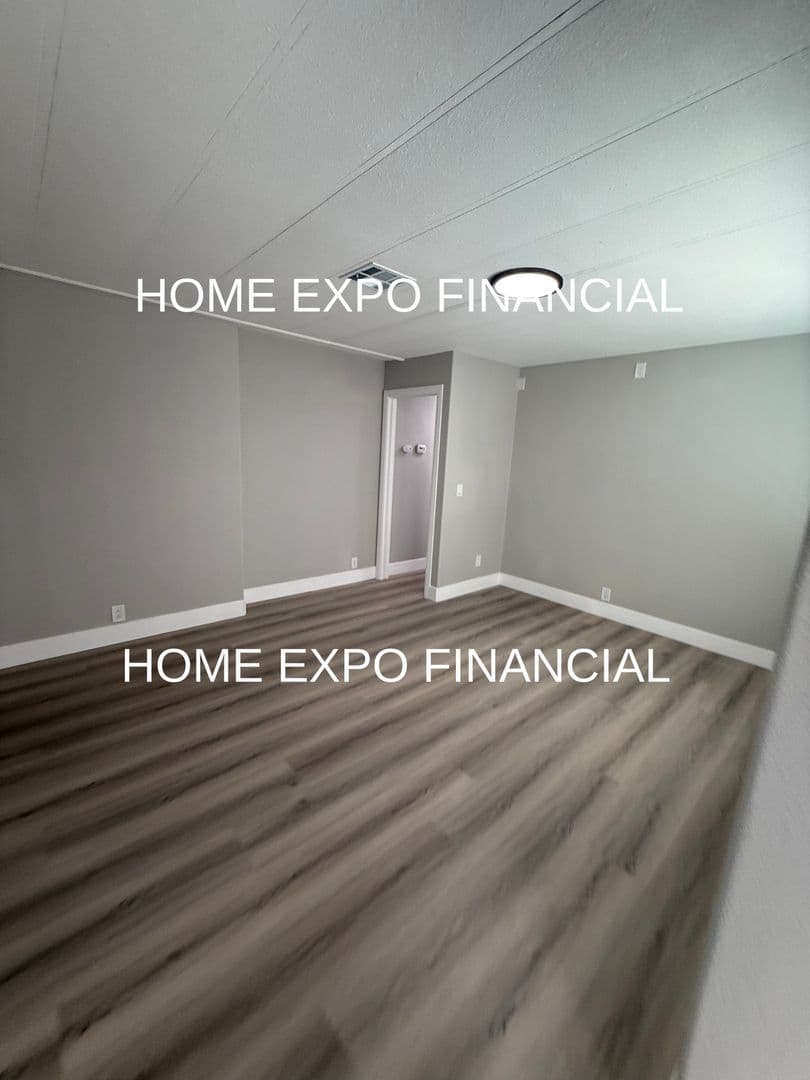 Perris House: 21660 Oak St.