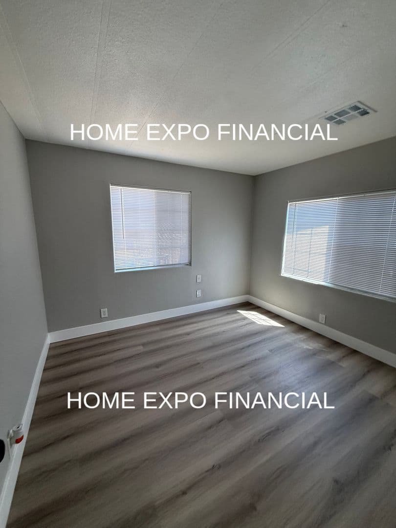 Perris House: 21660 Oak St.