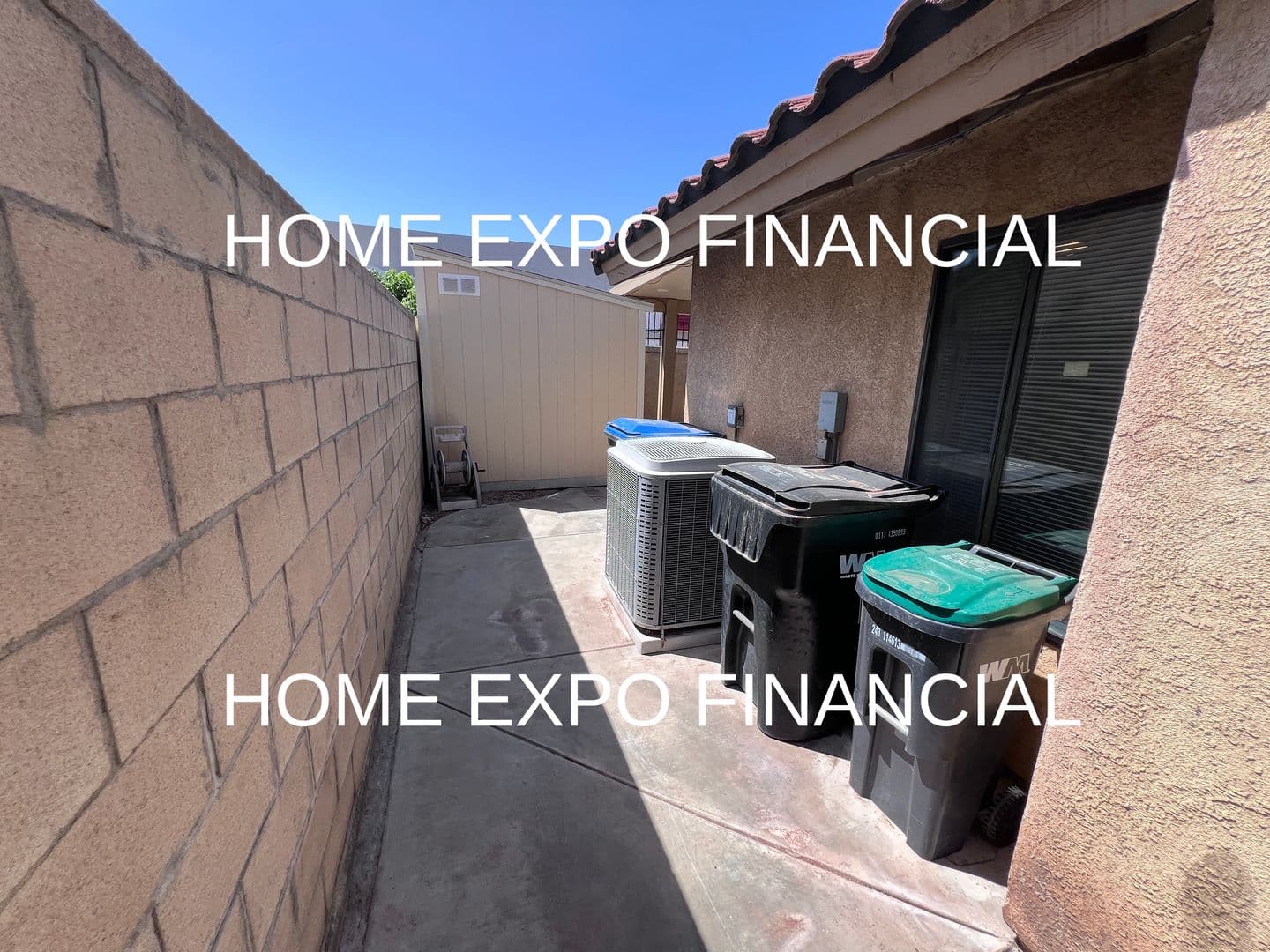 Corona House: 186 Breezewood Rd