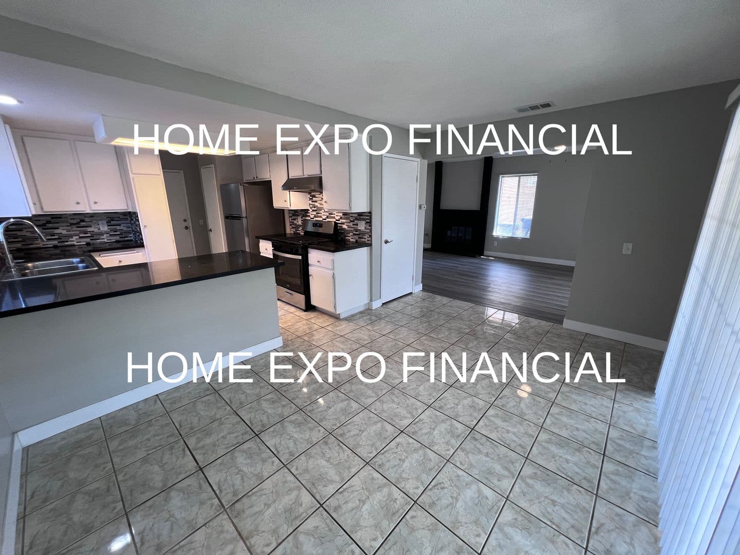 Corona House: 186 Breezewood Rd