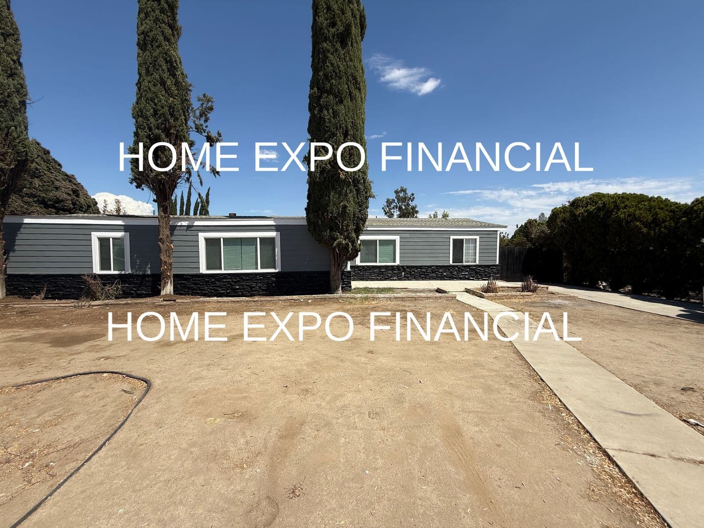 Perris House: 21660 Oak St.
