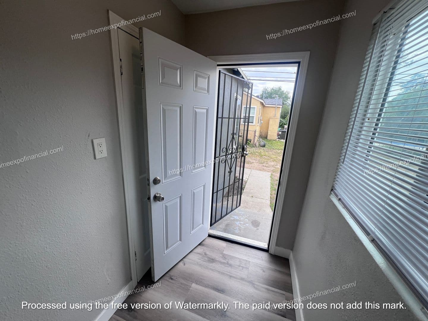 San Bernardino House: 370 W 44th St.