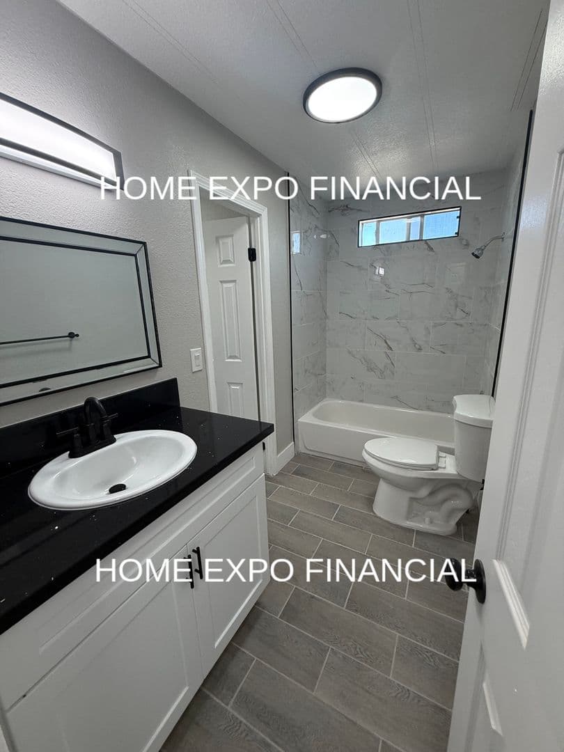Perris House: 21660 Oak St.