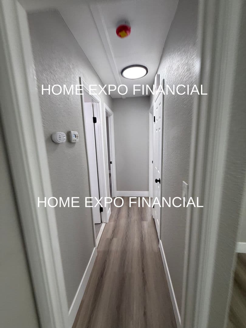 Perris House: 21660 Oak St.