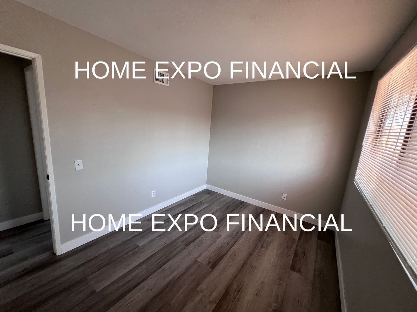 Corona House: 186 Breezewood Rd