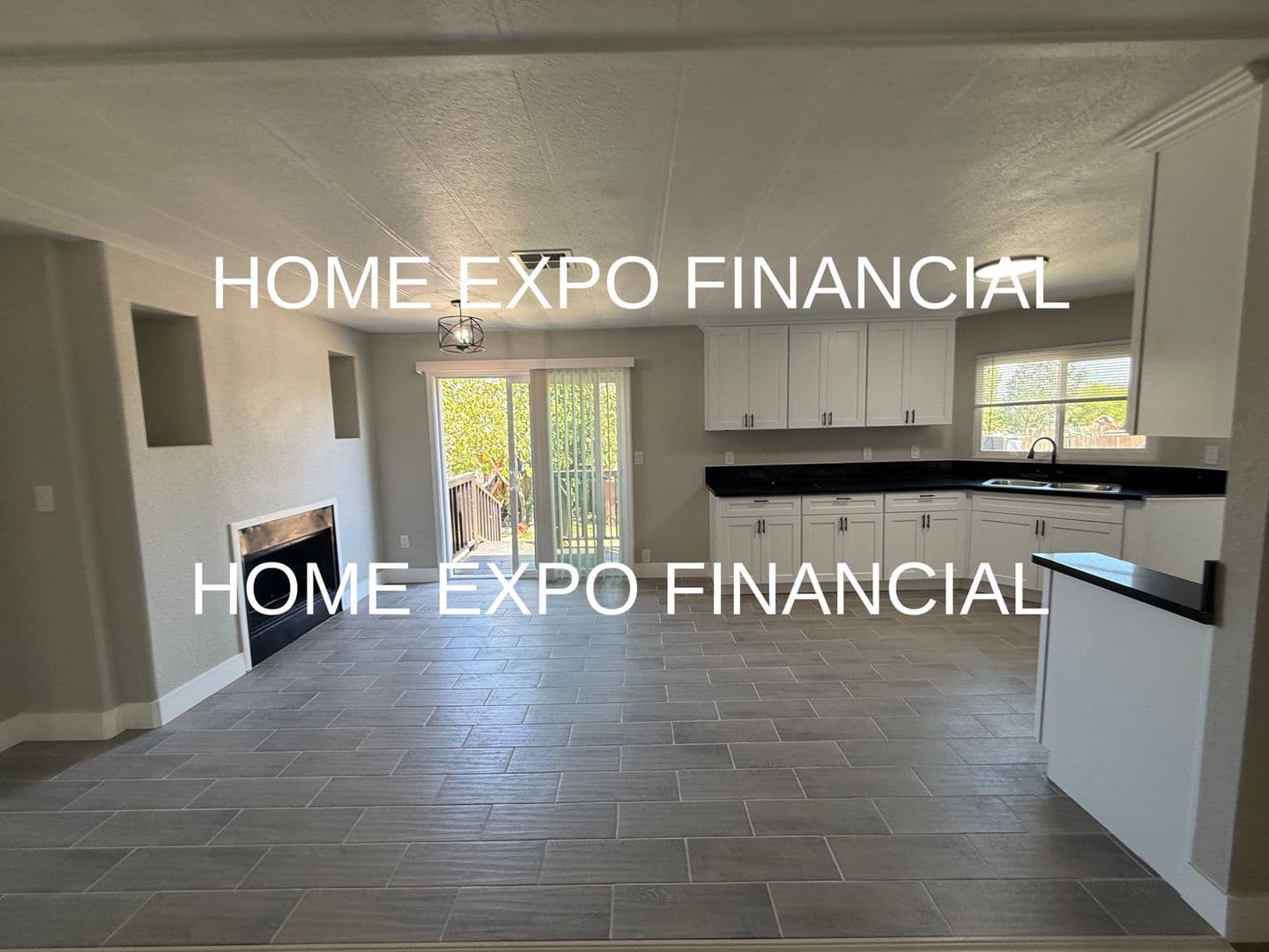 Perris House: 21660 Oak St.