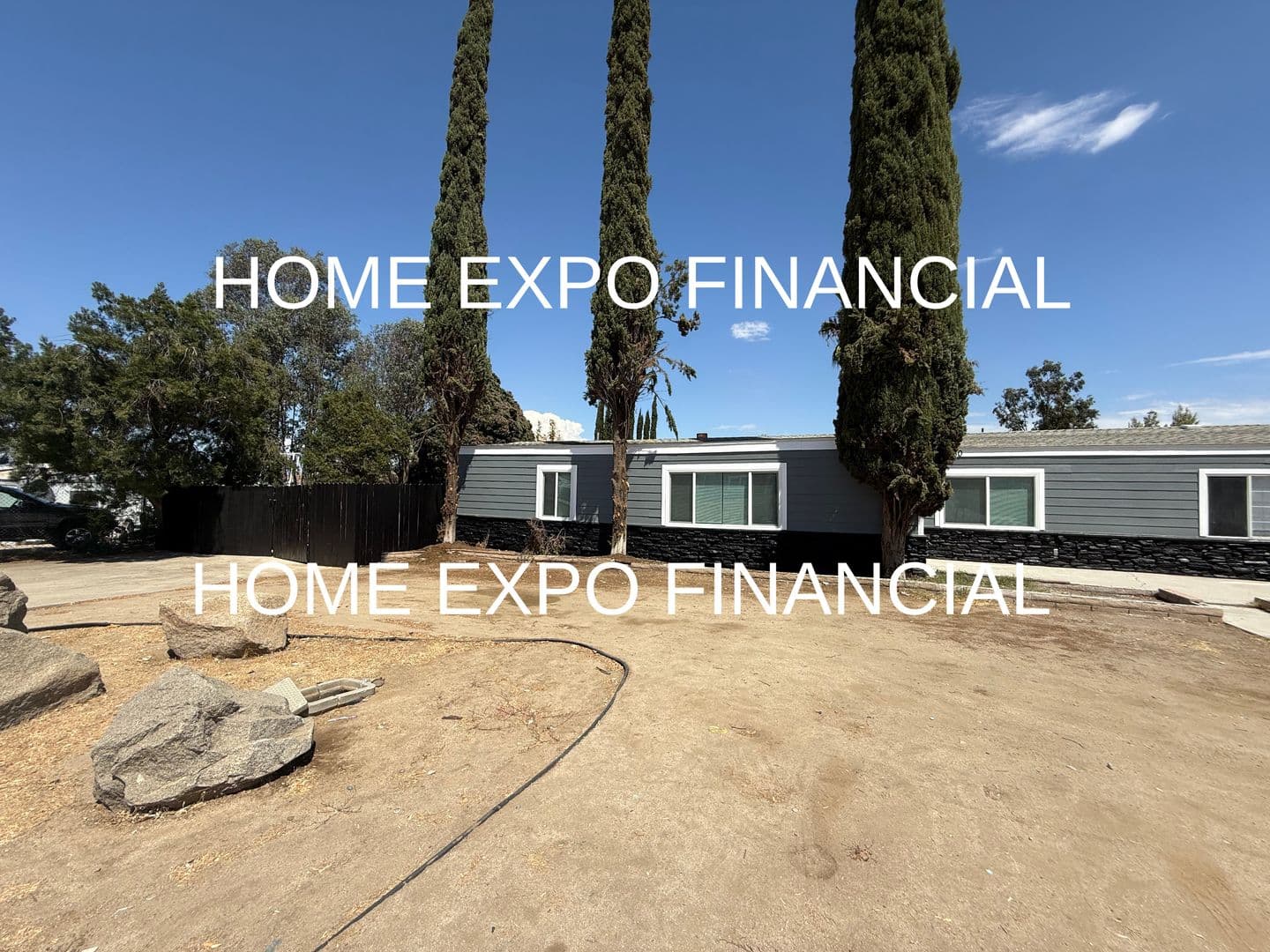 Perris House: 21660 Oak St.