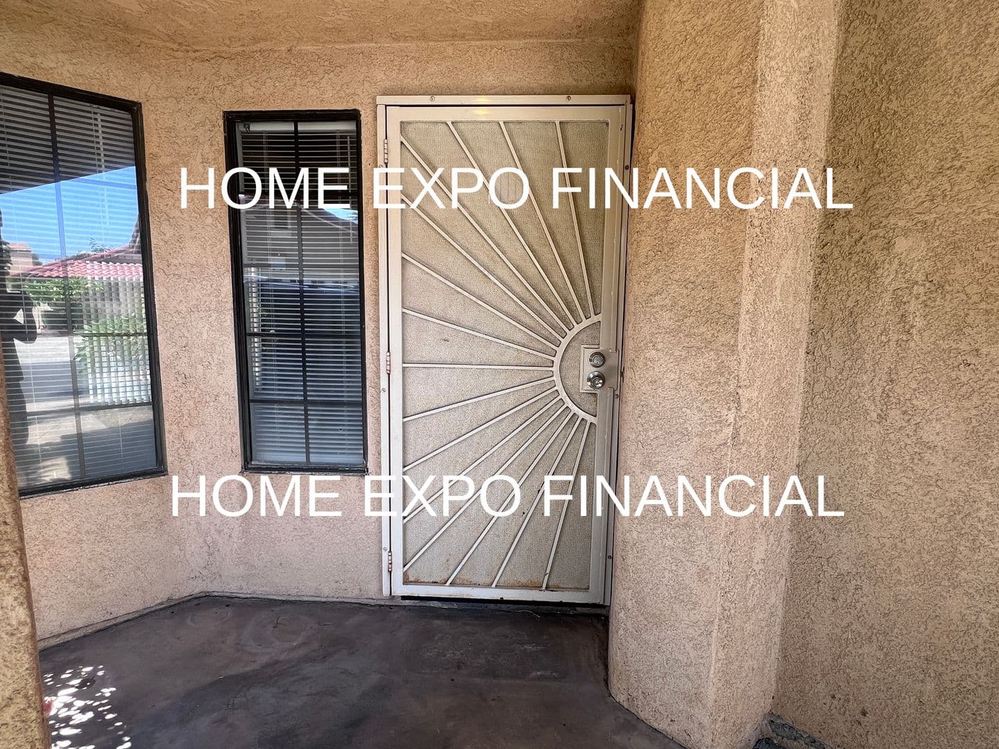 Corona House: 186 Breezewood Rd