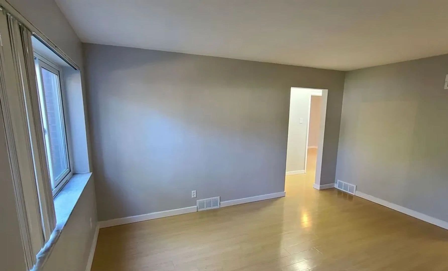 St Louis Apartment: 8700 Crocus Ln