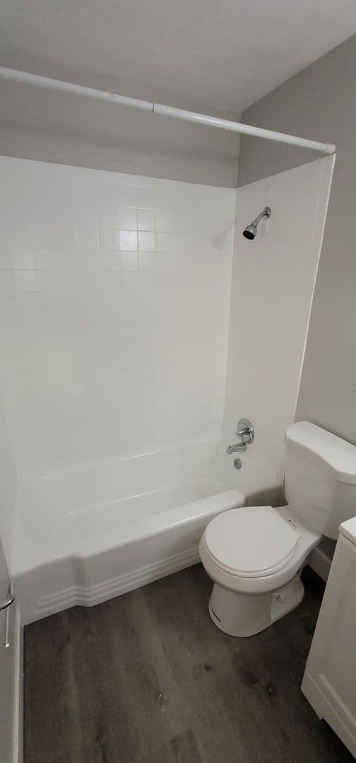 St Louis Apartment: 4192 Meramec St
