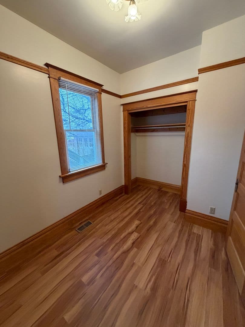 Laramie Apartment: 800 South 9th Street