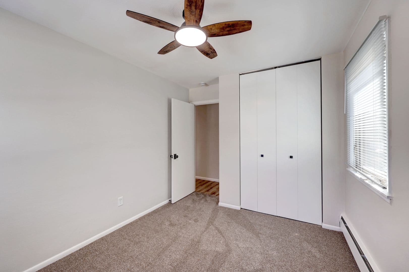 North St. Paul Apartment: 2510 E. 7th Ave.