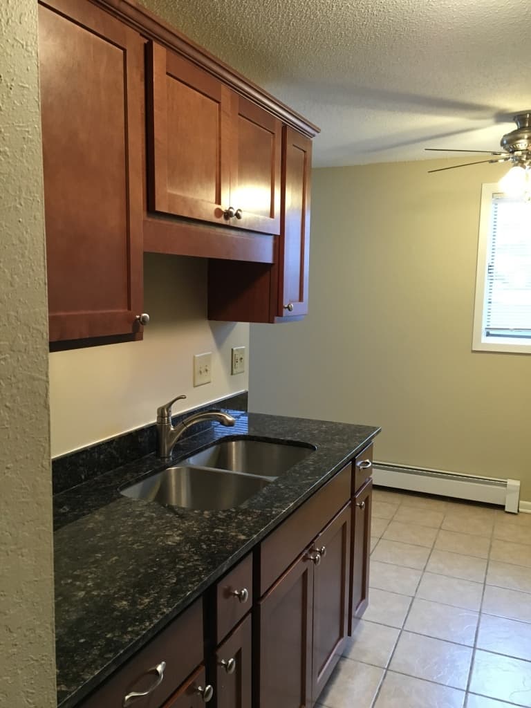 North St. Paul Apartment: 2510 E. 7th Ave.