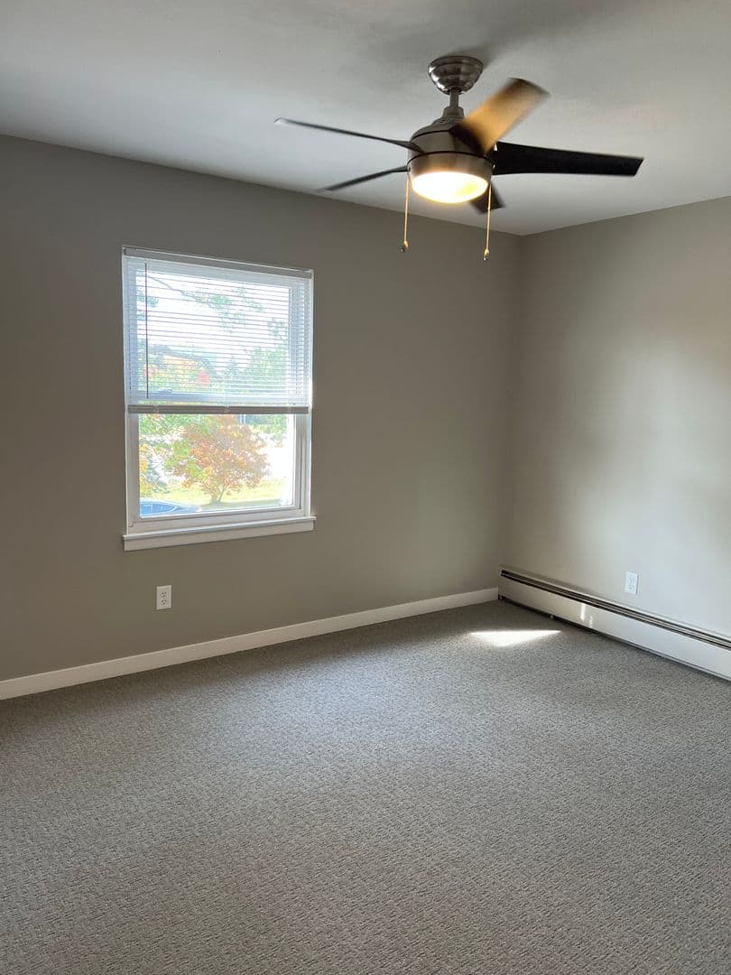 Roseville Apartment: 2914 Snelling Ave N
