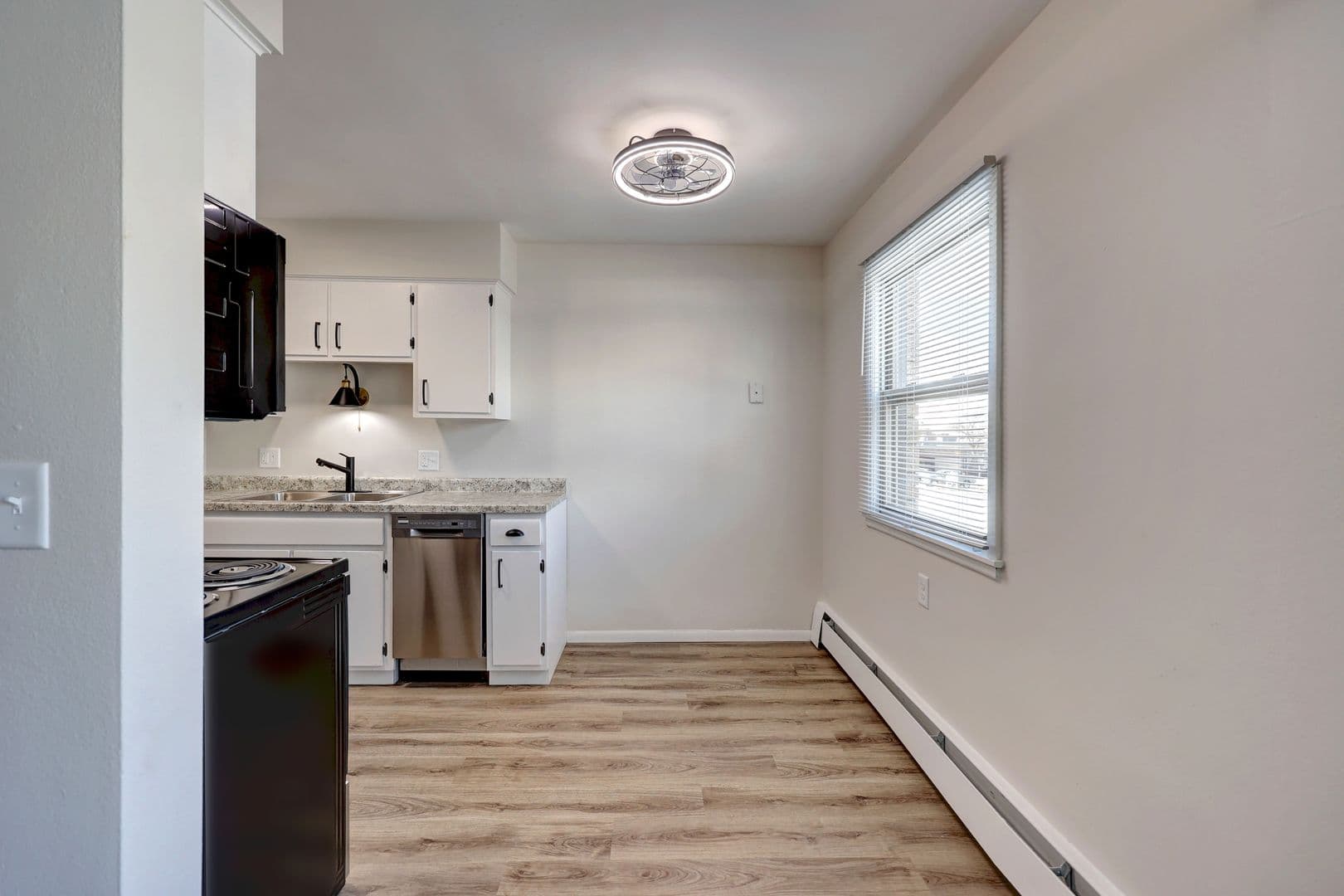 North St. Paul Apartment: 2510 E. 7th Ave.