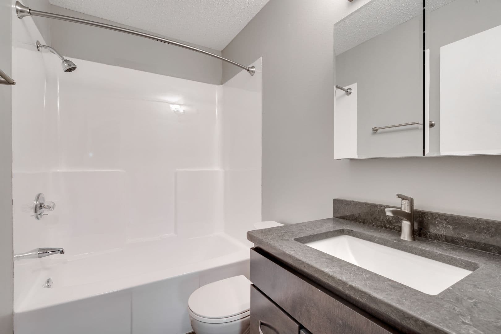 Coon Rapids Apartment: 9985 Butternut Street NW