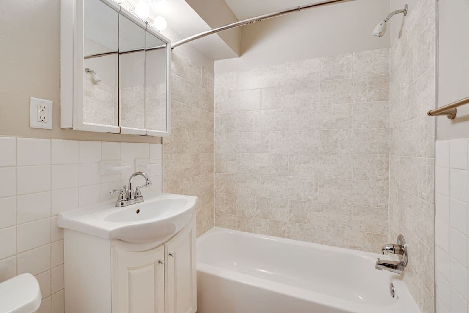 Fridley Apartment: 995 Lynde Drive & 5701 Central Avenue