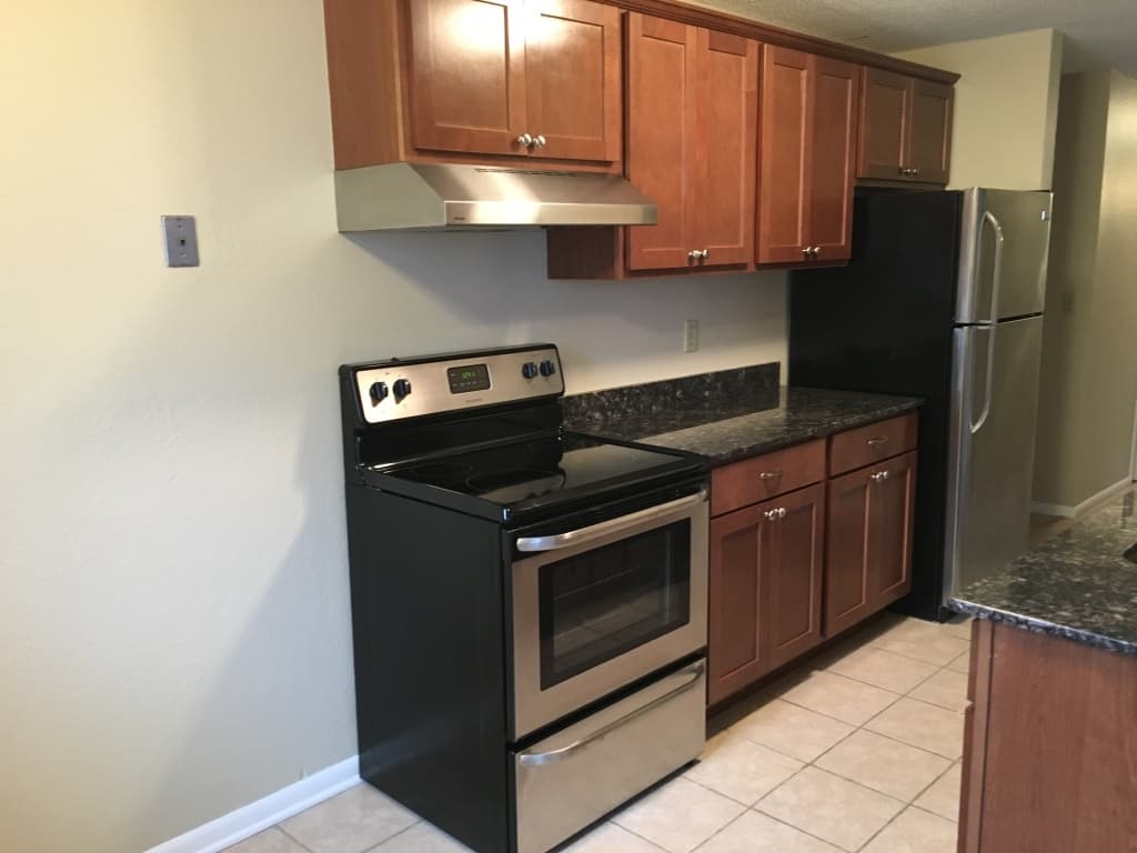 North St. Paul Apartment: 2510 E. 7th Ave.