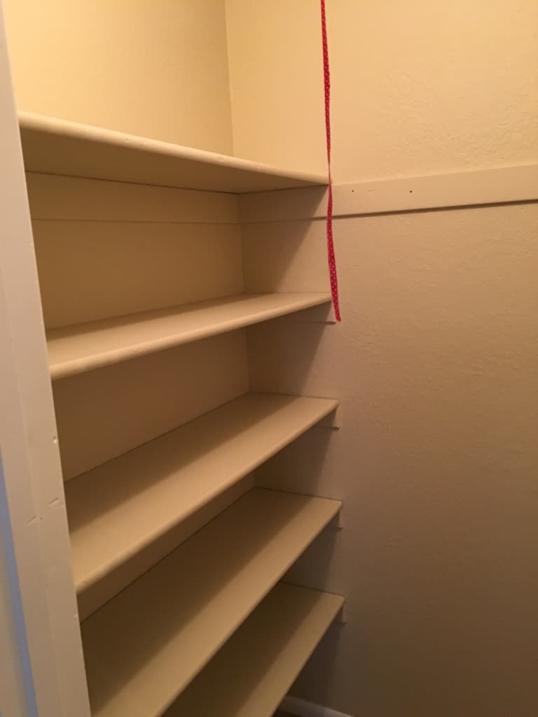 North St. Paul Apartment: 2510 E. 7th Ave.