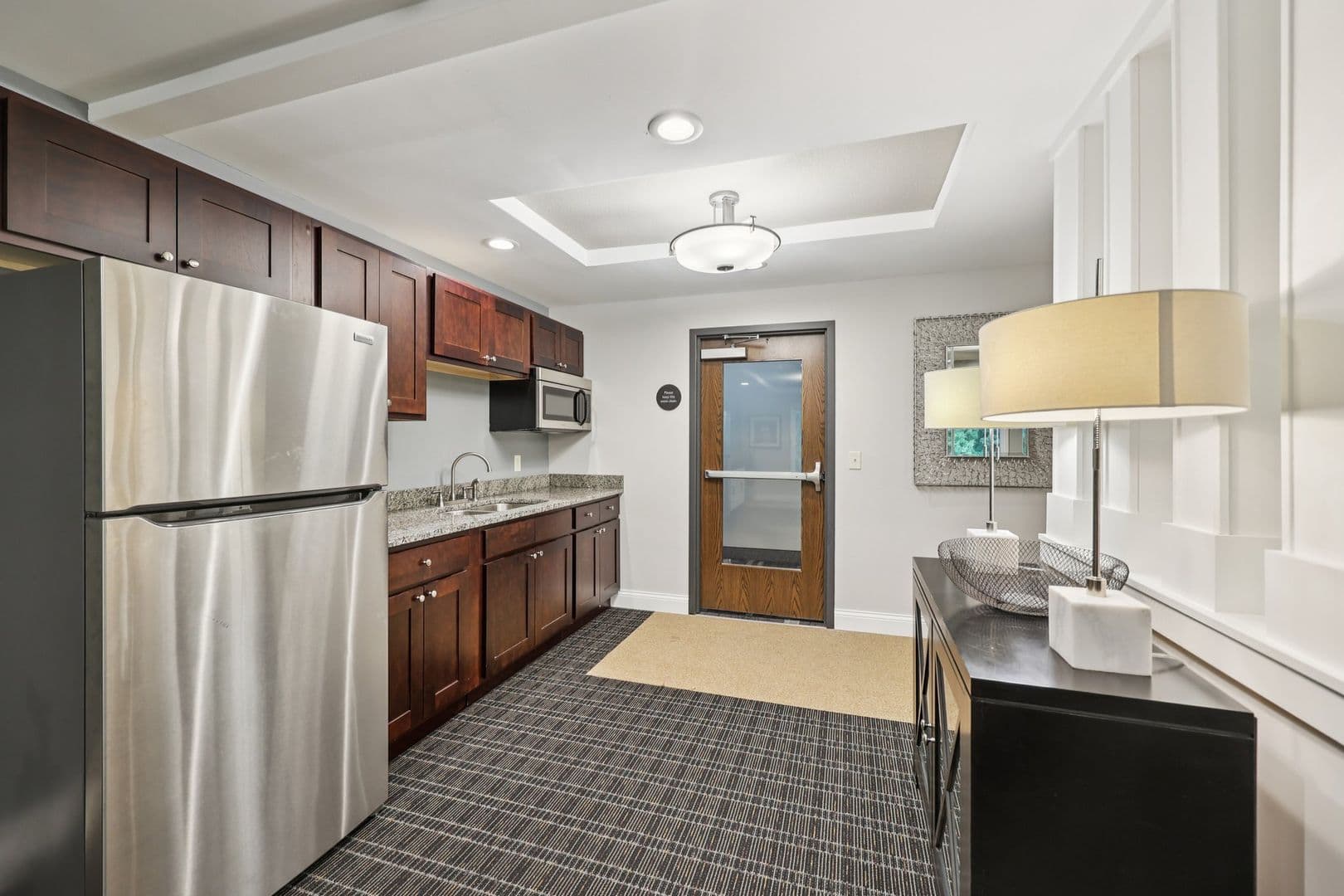 St. Paul Apartment: 1829 Furness Street