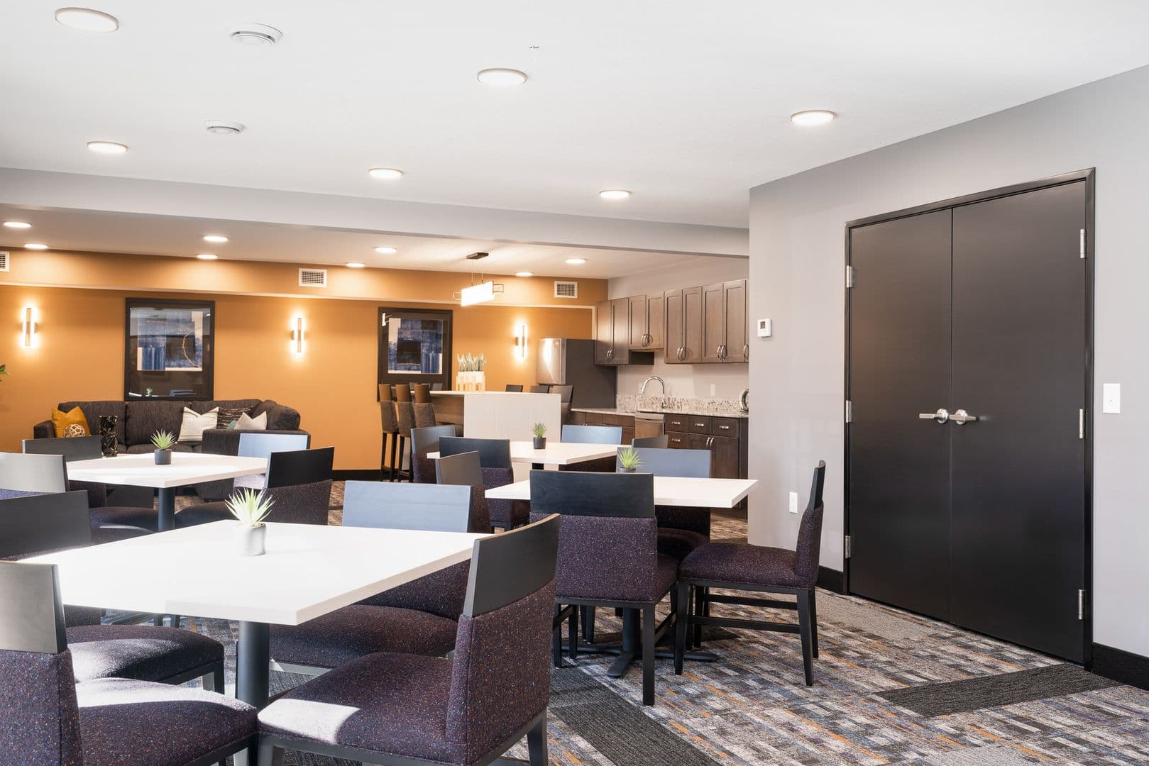 Coon Rapids Apartment: 9985 Butternut Street NW