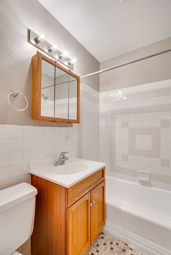 Fridley Apartment: 995 Lynde Drive & 5701 Central Avenue