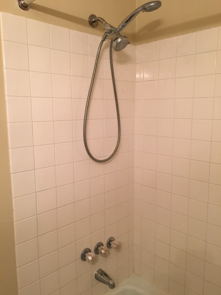 North St. Paul Apartment: 2510 E. 7th Ave.