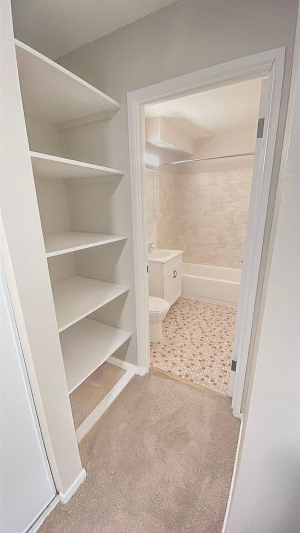 Fridley Apartment: 995 Lynde Drive & 5701 Central Avenue