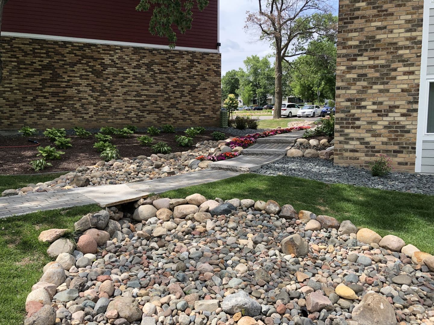 Little Canada Apartment: 180 - 210 County Road B2 E