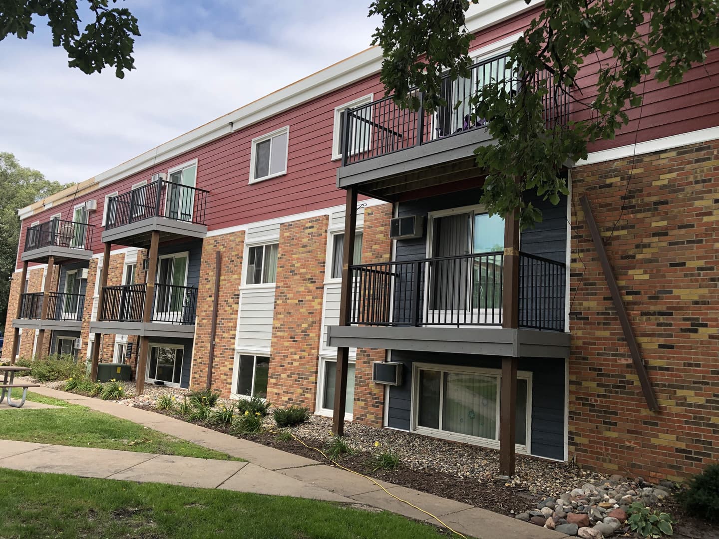 Blaine Apartment: 241 - 249 99th Ave NE