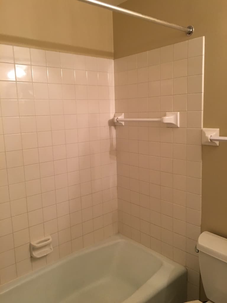 North St. Paul Apartment: 2510 E. 7th Ave.