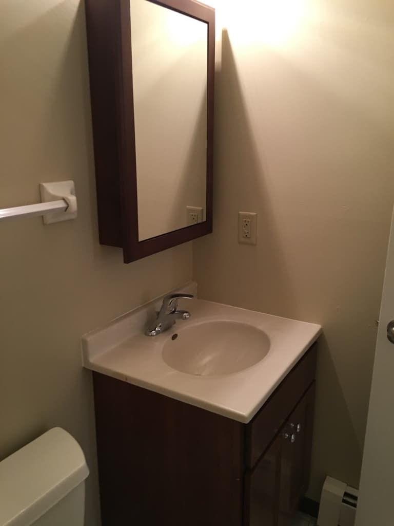 North St. Paul Apartment: 2510 E. 7th Ave.