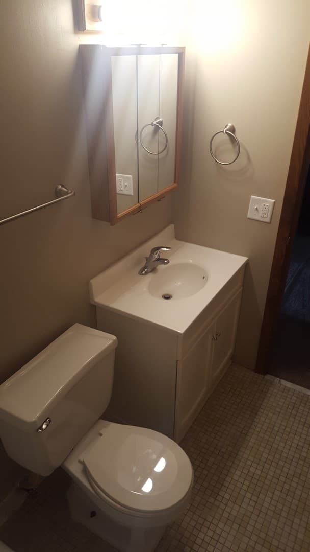 Blaine Apartment: 241 - 249 99th Ave NE