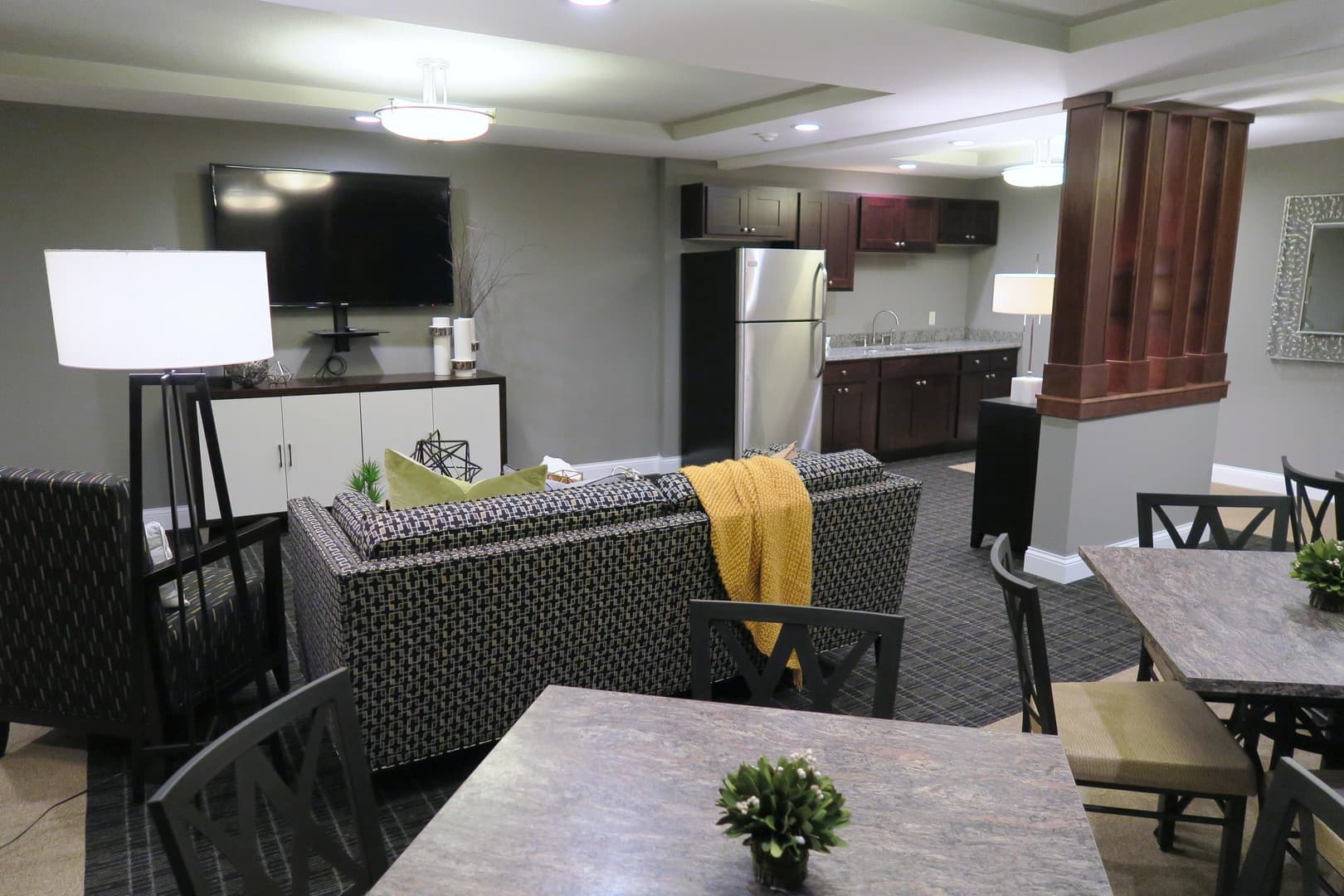 St. Paul Apartment: 1829 Furness Street