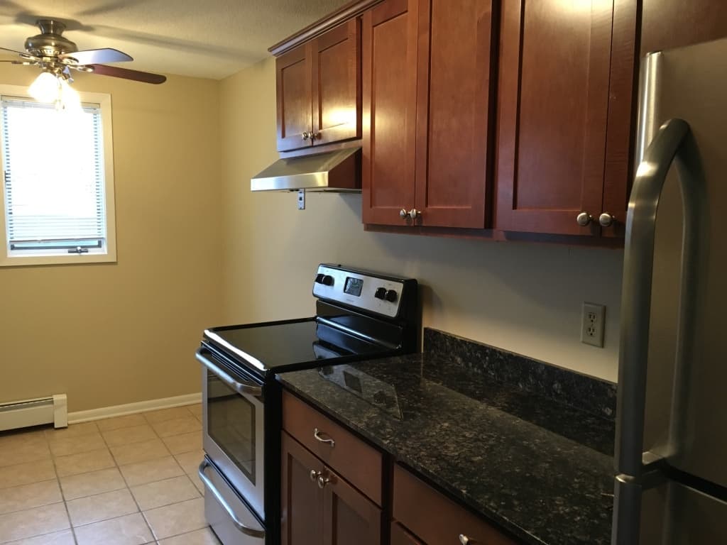 North St. Paul Apartment: 2510 E. 7th Ave.
