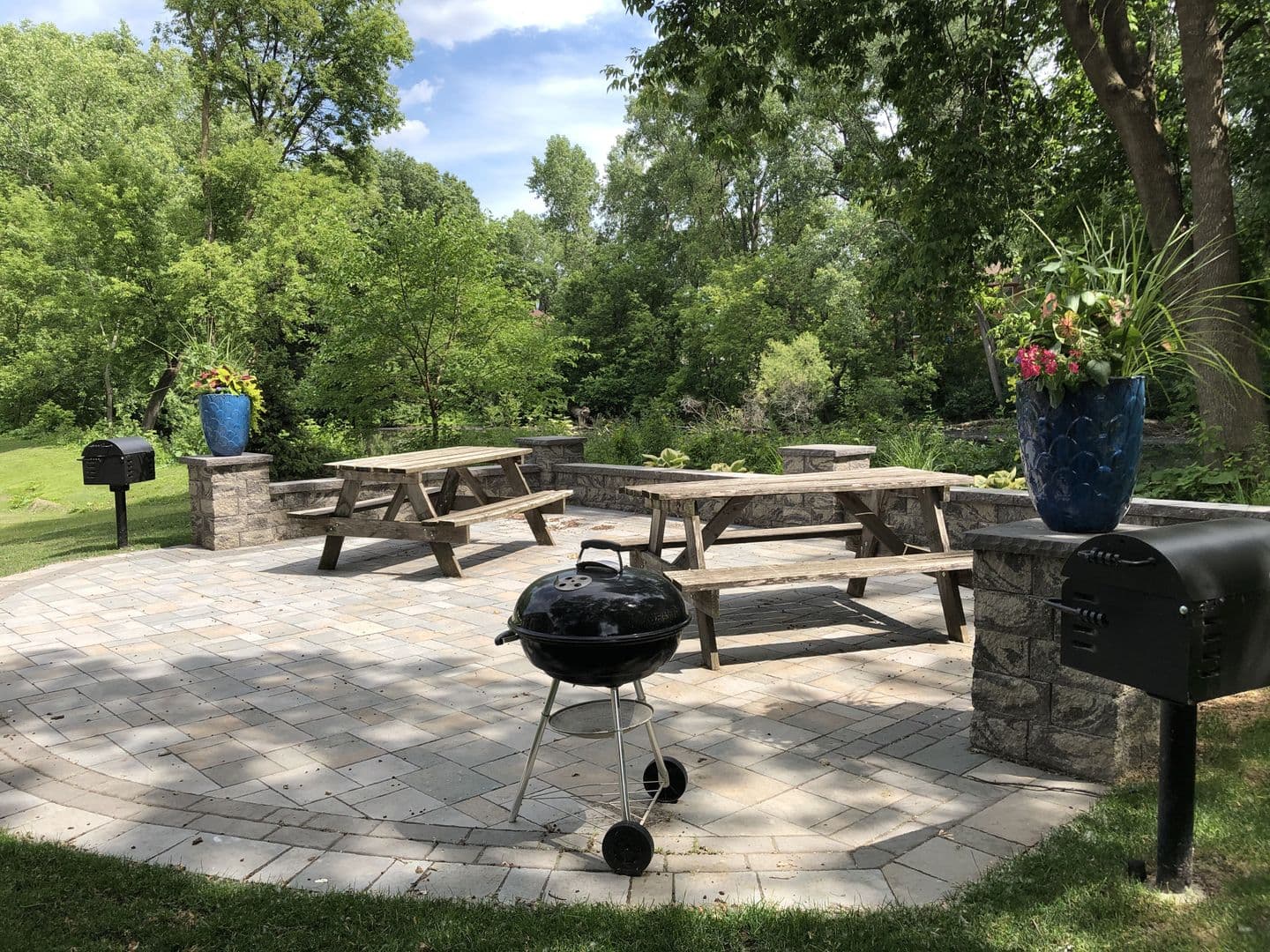 Little Canada Apartment: 180 - 210 County Road B2 E