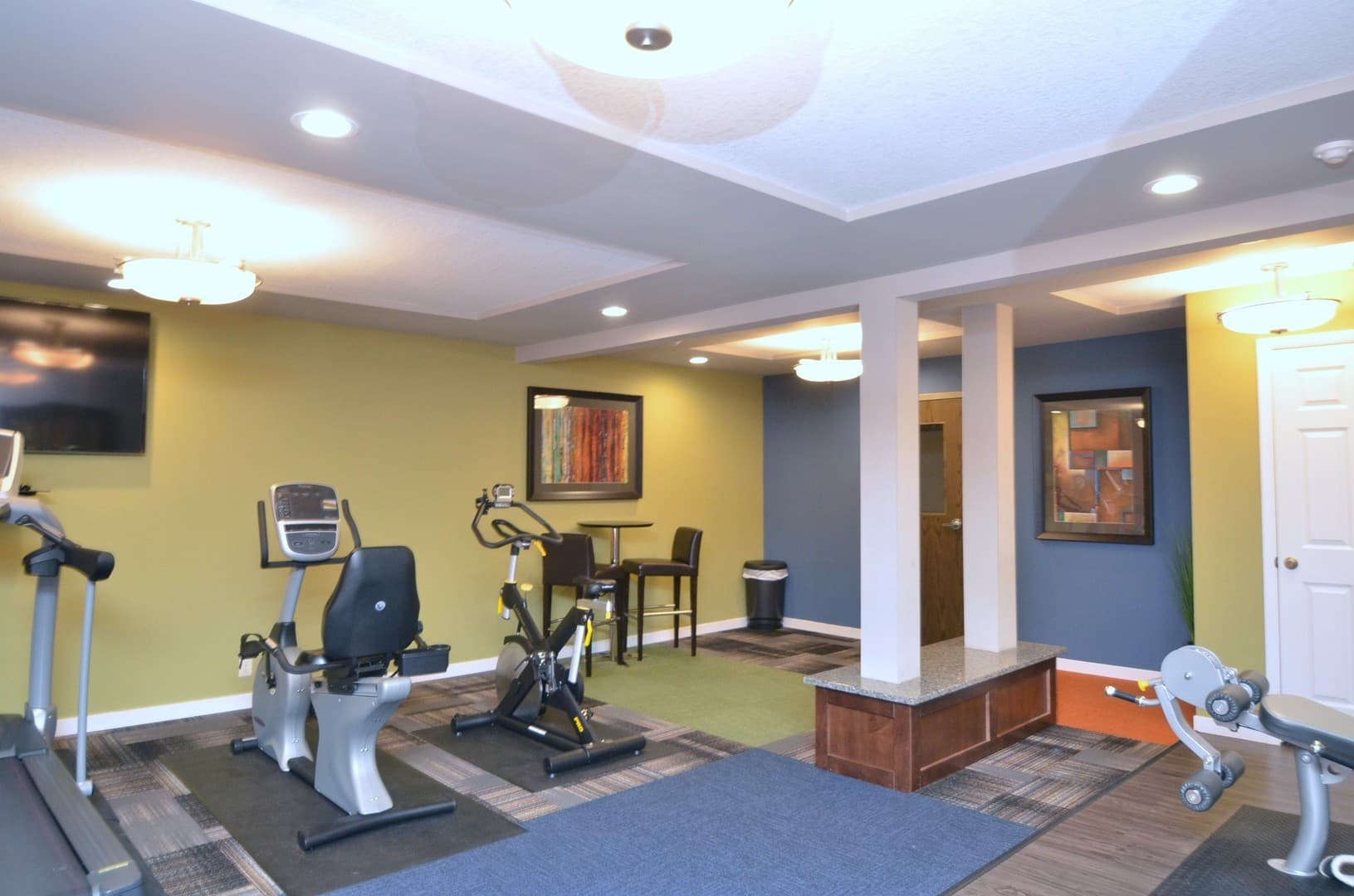 St. Paul Apartment: 1829 Furness Street