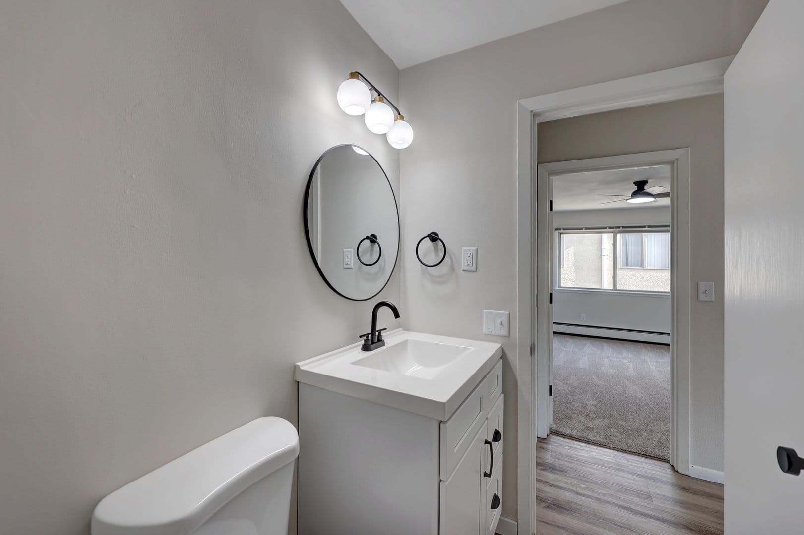 North St. Paul Apartment: 2510 E. 7th Ave.