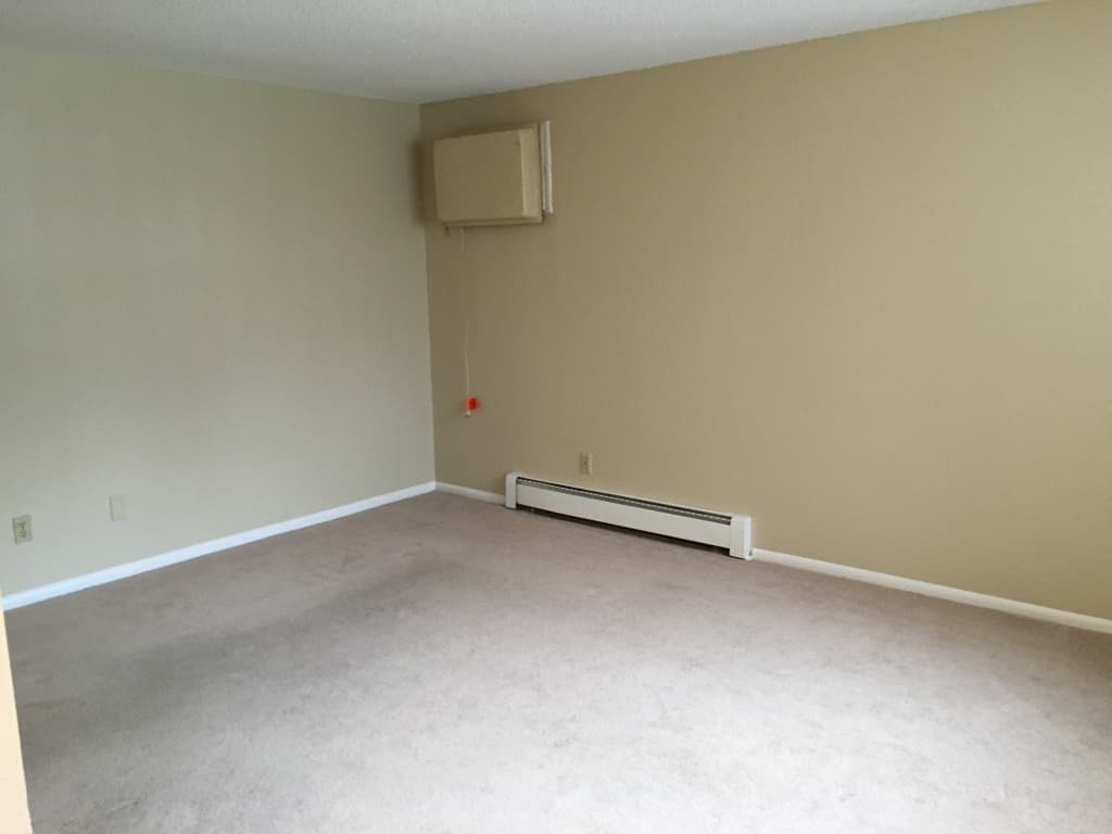 North St. Paul Apartment: 2510 E. 7th Ave.