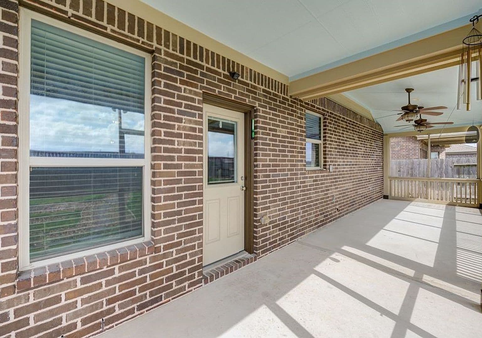 Katy House: 6734 Barrington Creek Trace